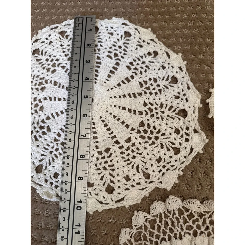 Vintage White Hand Crochet Lace Doily Set of 3 Round Cotton Table Linens 1247